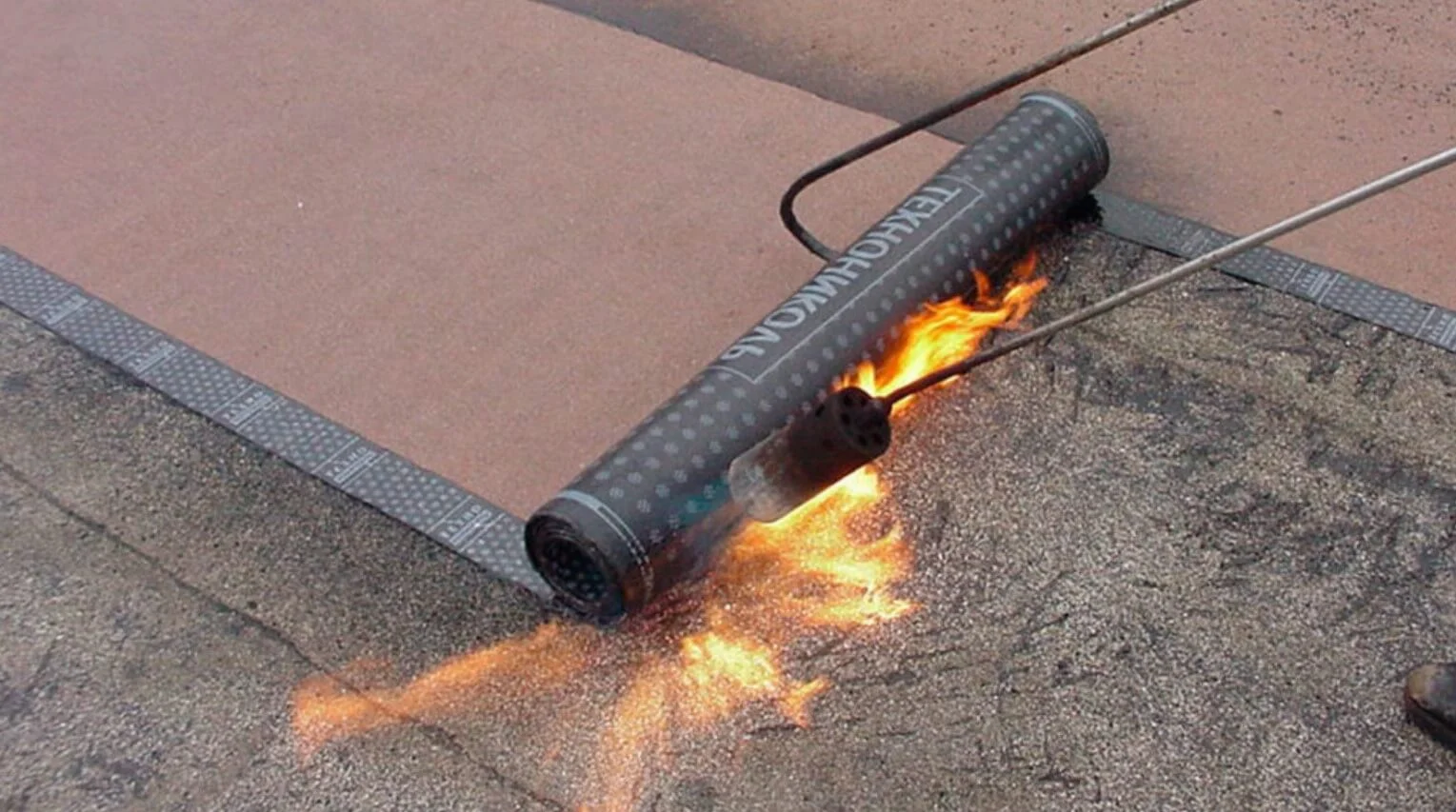 Монтаж наплавляемой кровли в Лосино-Петровском и Московской области